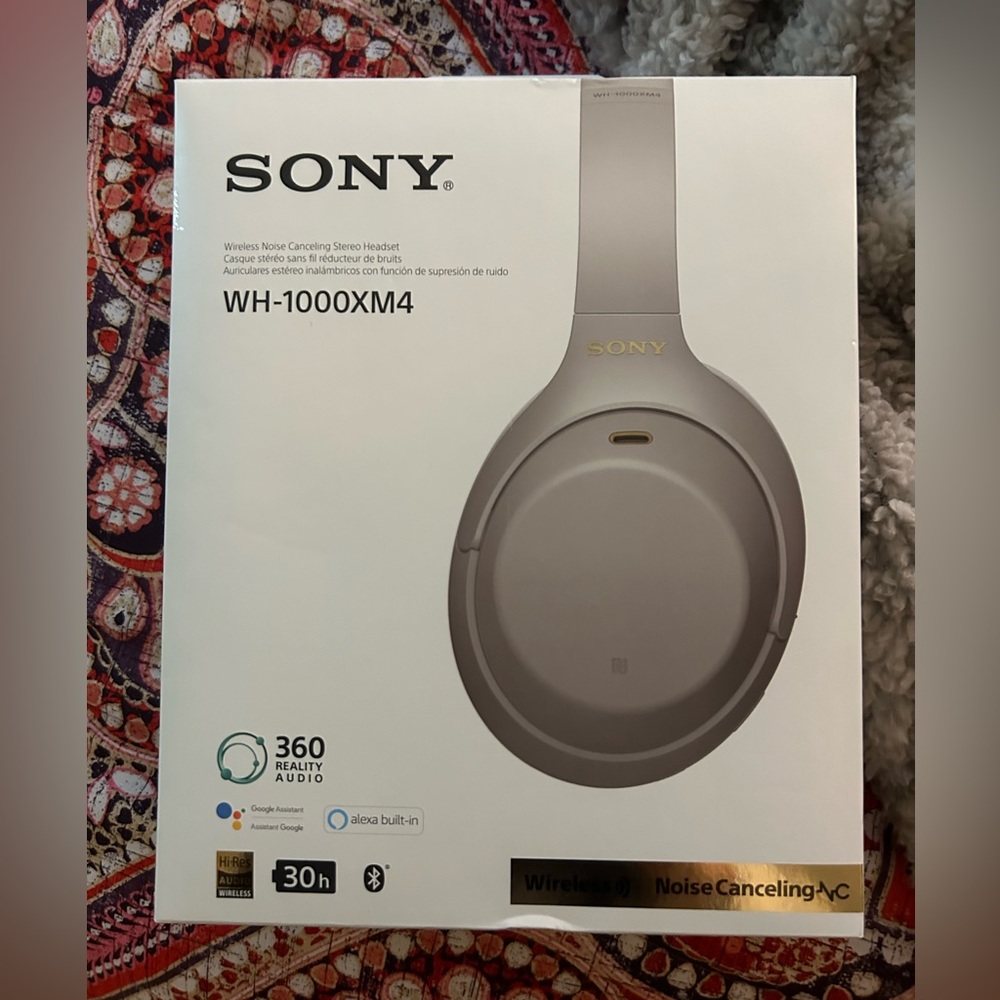 Sony WH-1000XM4 Wireless Noise Canceling Over the Ear Headphones Silver